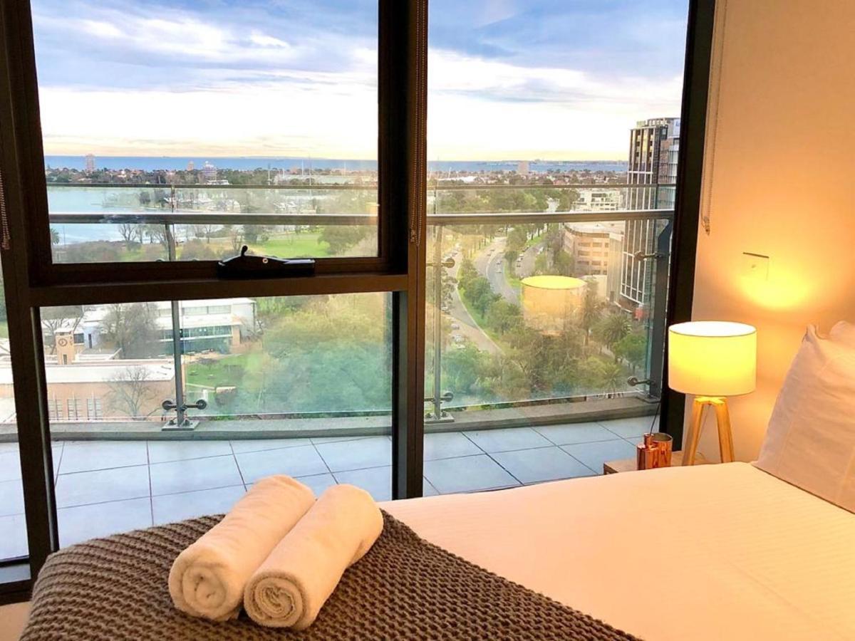 Readyset Apartments At Emerald ملبورن المظهر الخارجي الصورة